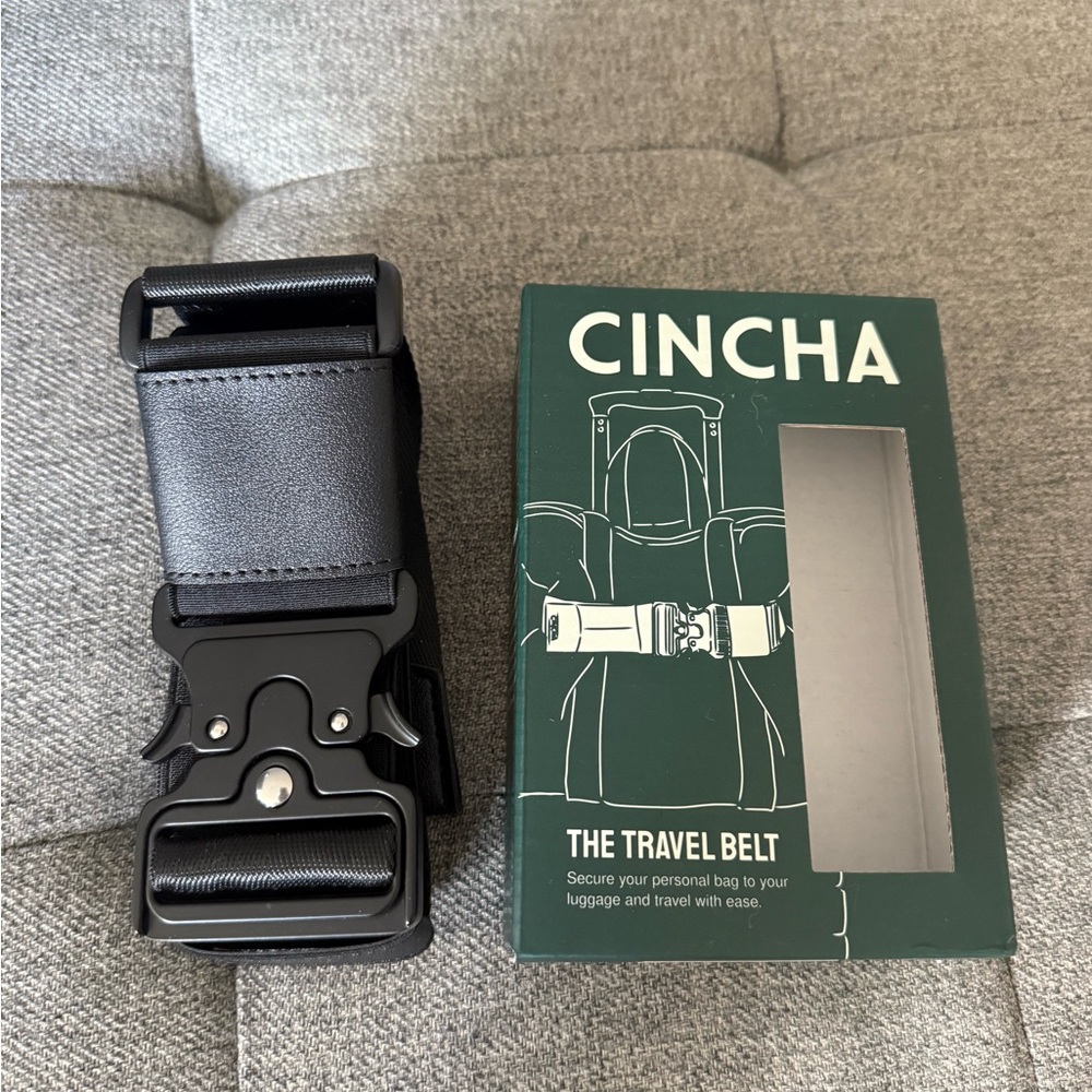 CINCHA over luggage Travel Belt  in Jet Black  NWT. CT-TB-JET-19 Brand NEW